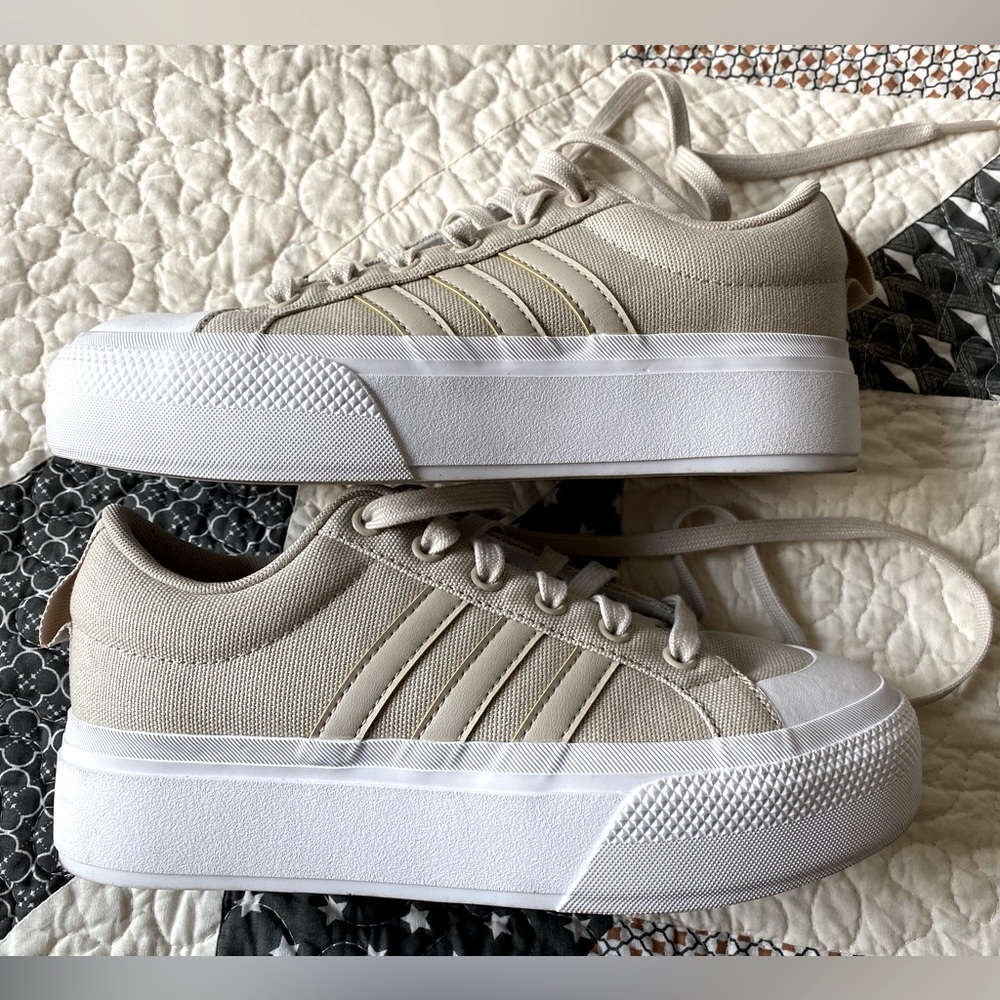 Bravado 2.0 Platform Skate Sneaker (Women) Size 6.5